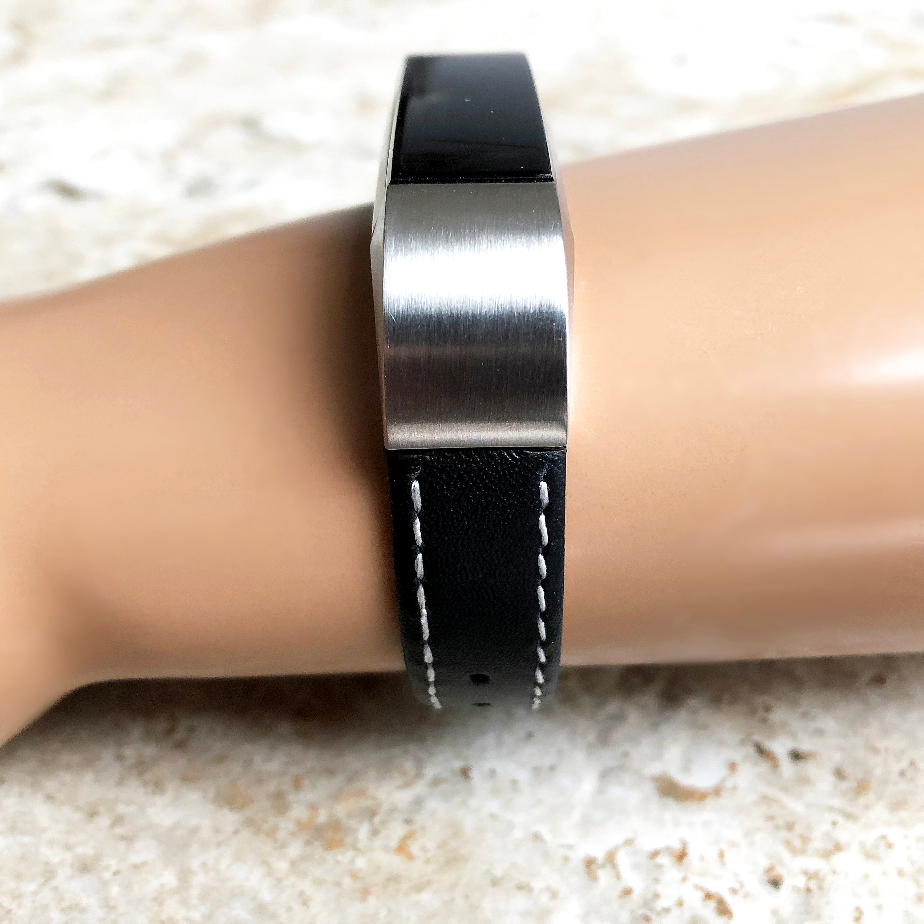 Black Stylish Unisex Soft Leather Band Strap For Fitbit Alta Hr With Stitching Details Quick Release Adapters Included Ready To Attach Nickston All Rights Reserved