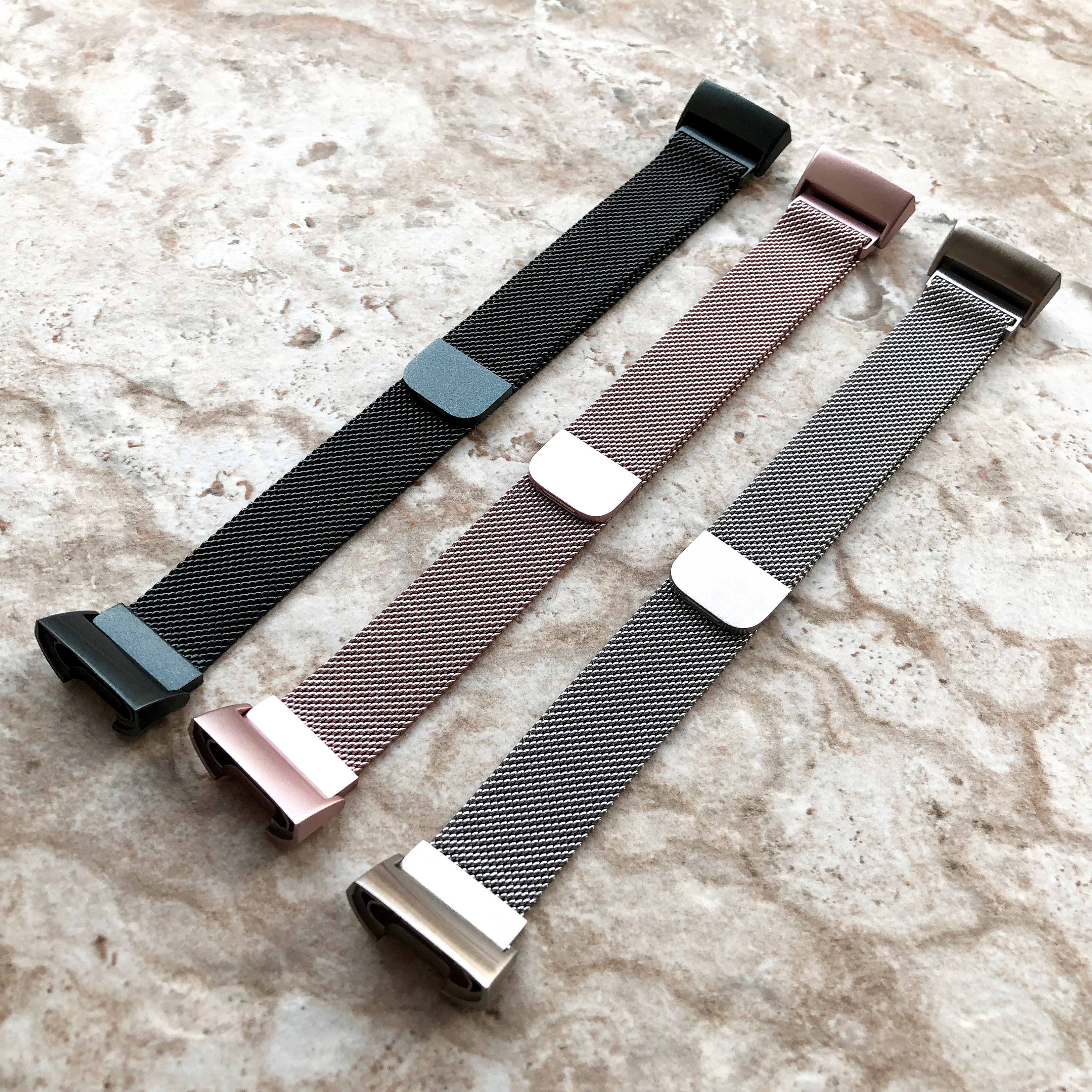 fitbit charge 4 magnetic band