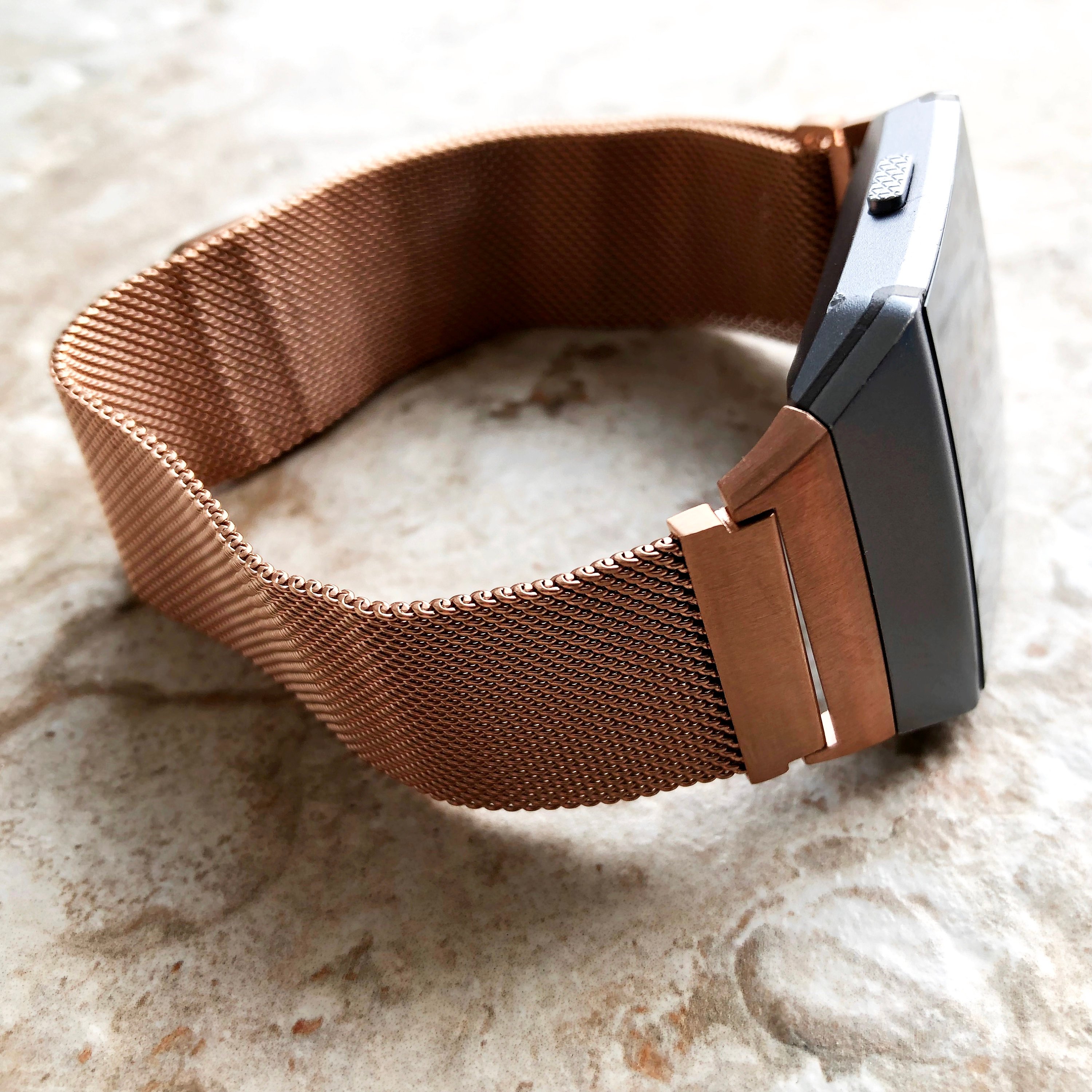 mesh fitbit band