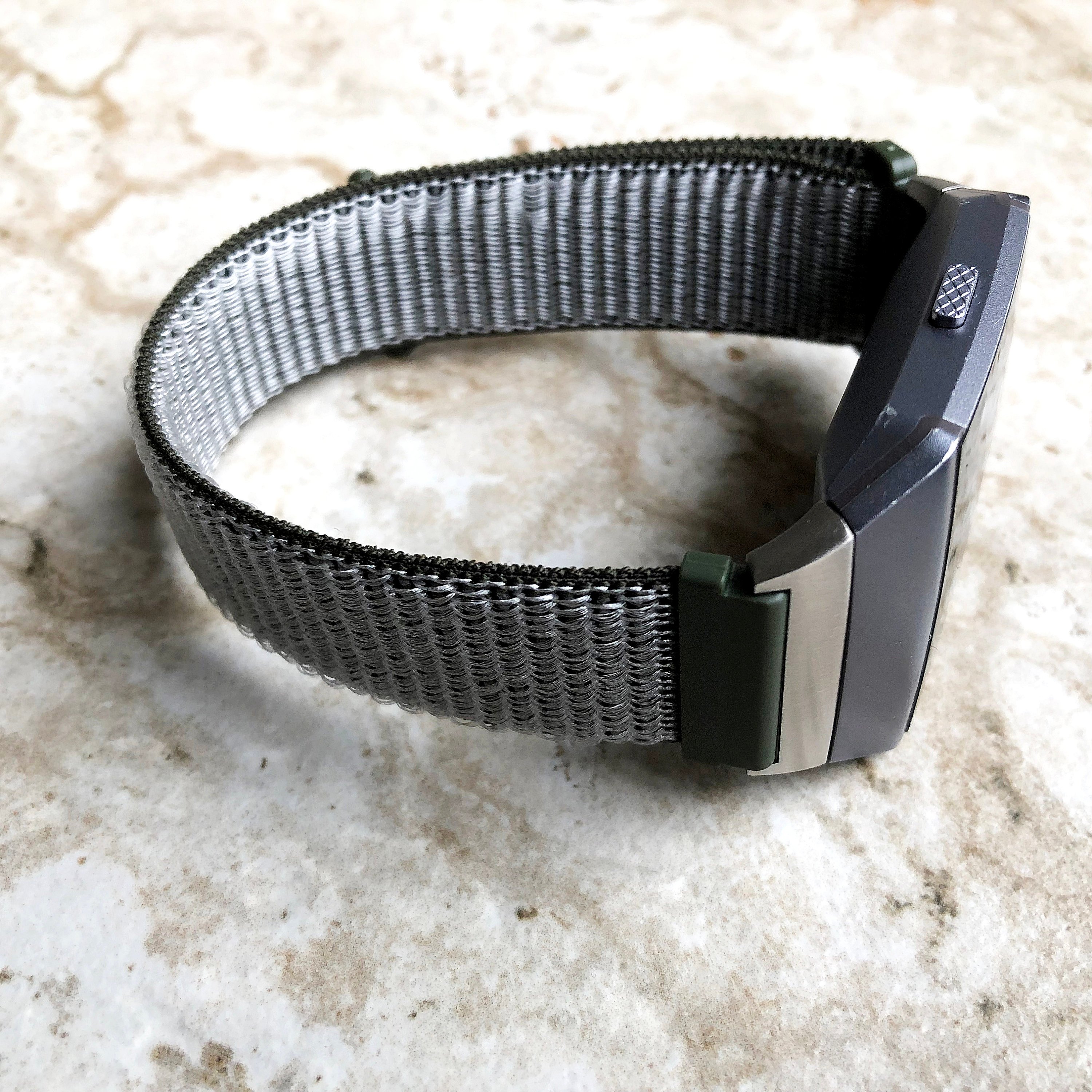 fitbit ionic strap adapter