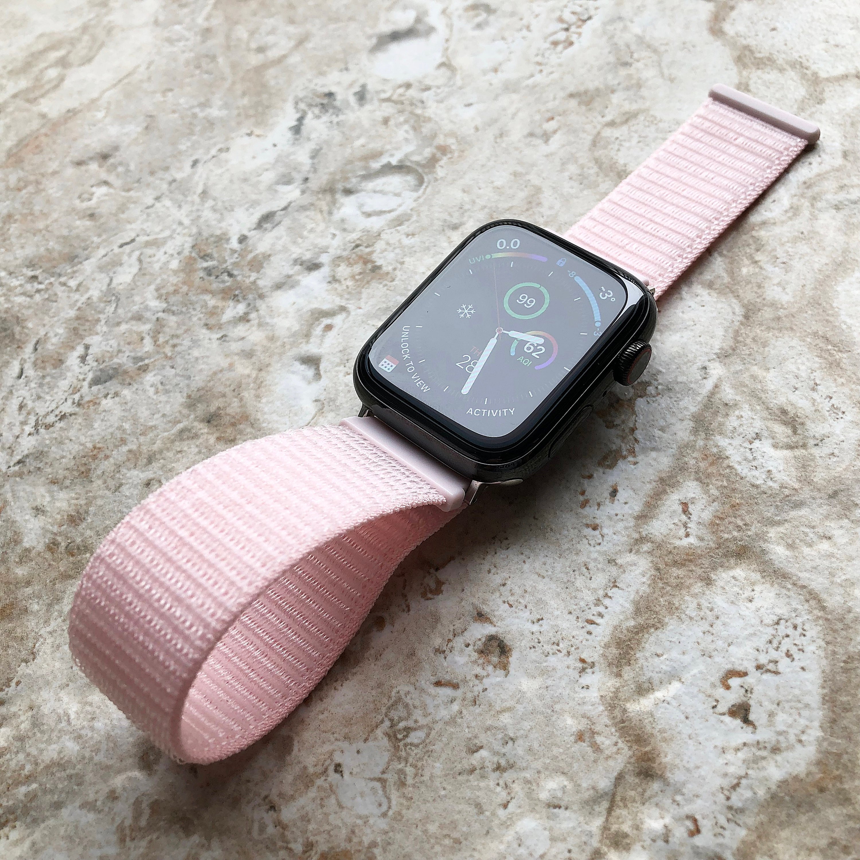 apple watch series 5 nike pink